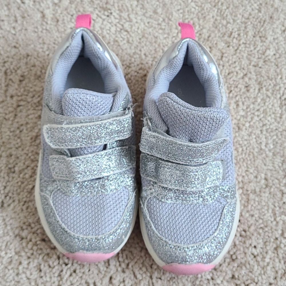 Shoes - Picture 2 of 7